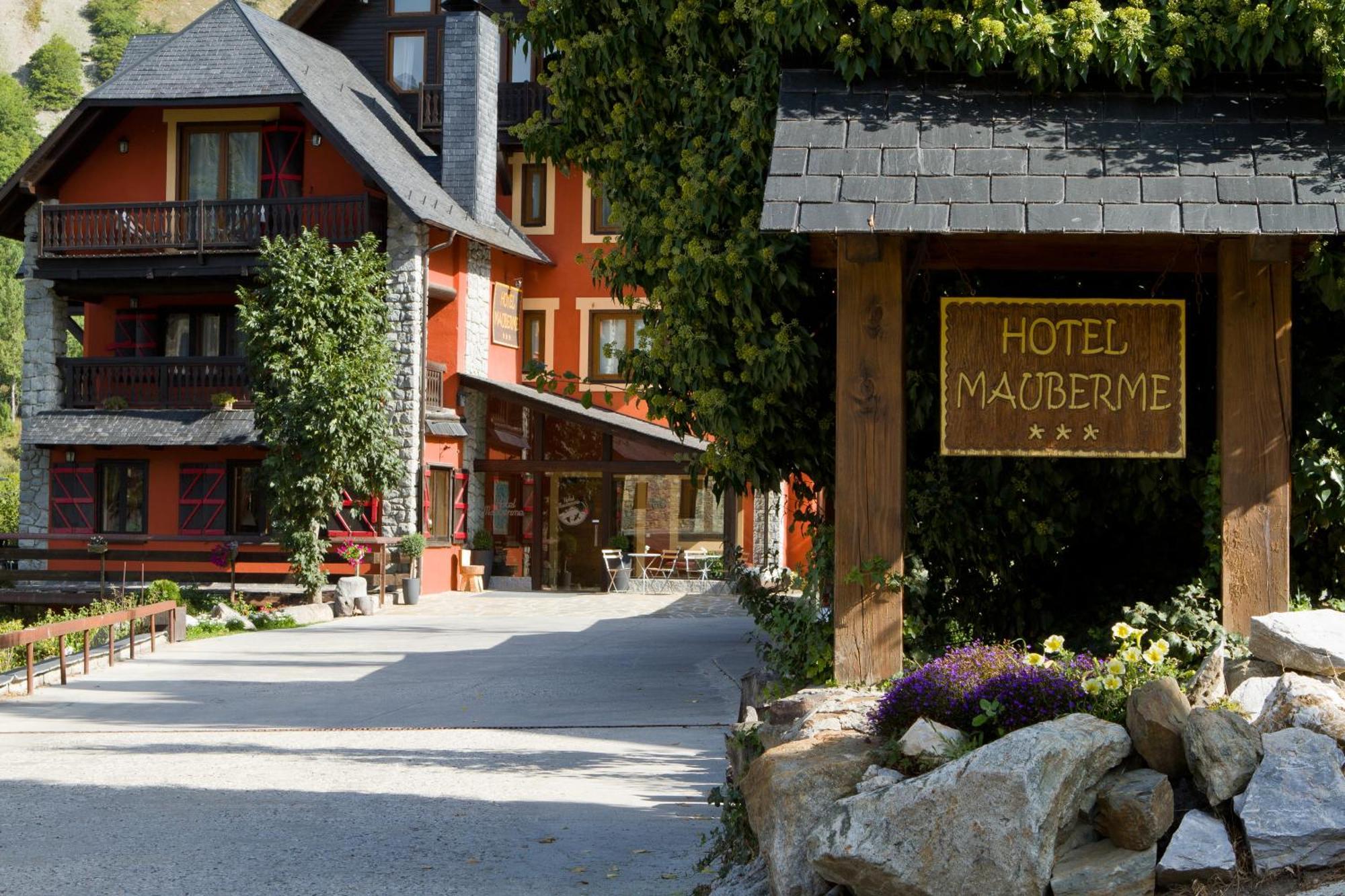 Mauberme Mountain Boutique Hotel Salardú Kültér fotó